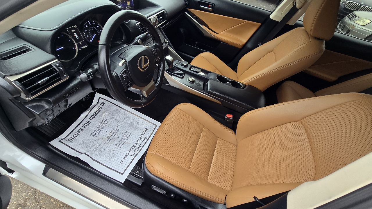 Lexus IS 300 AWD 2019