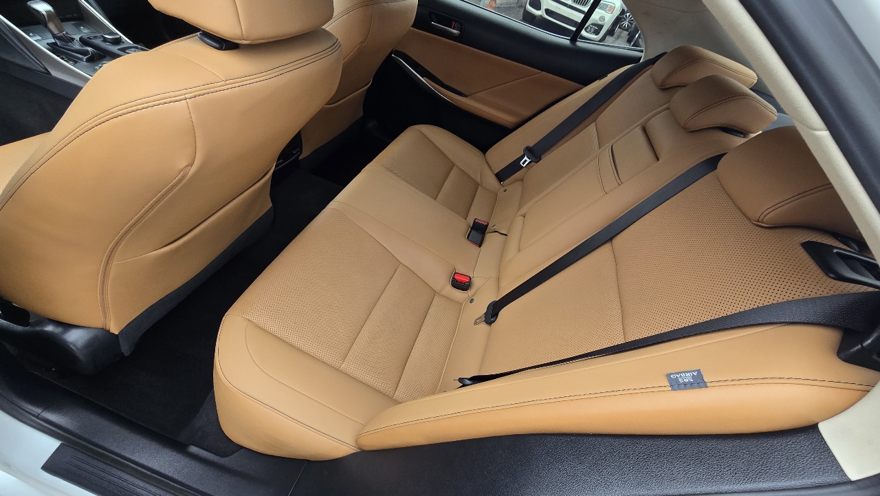 Lexus IS 300 AWD 2019