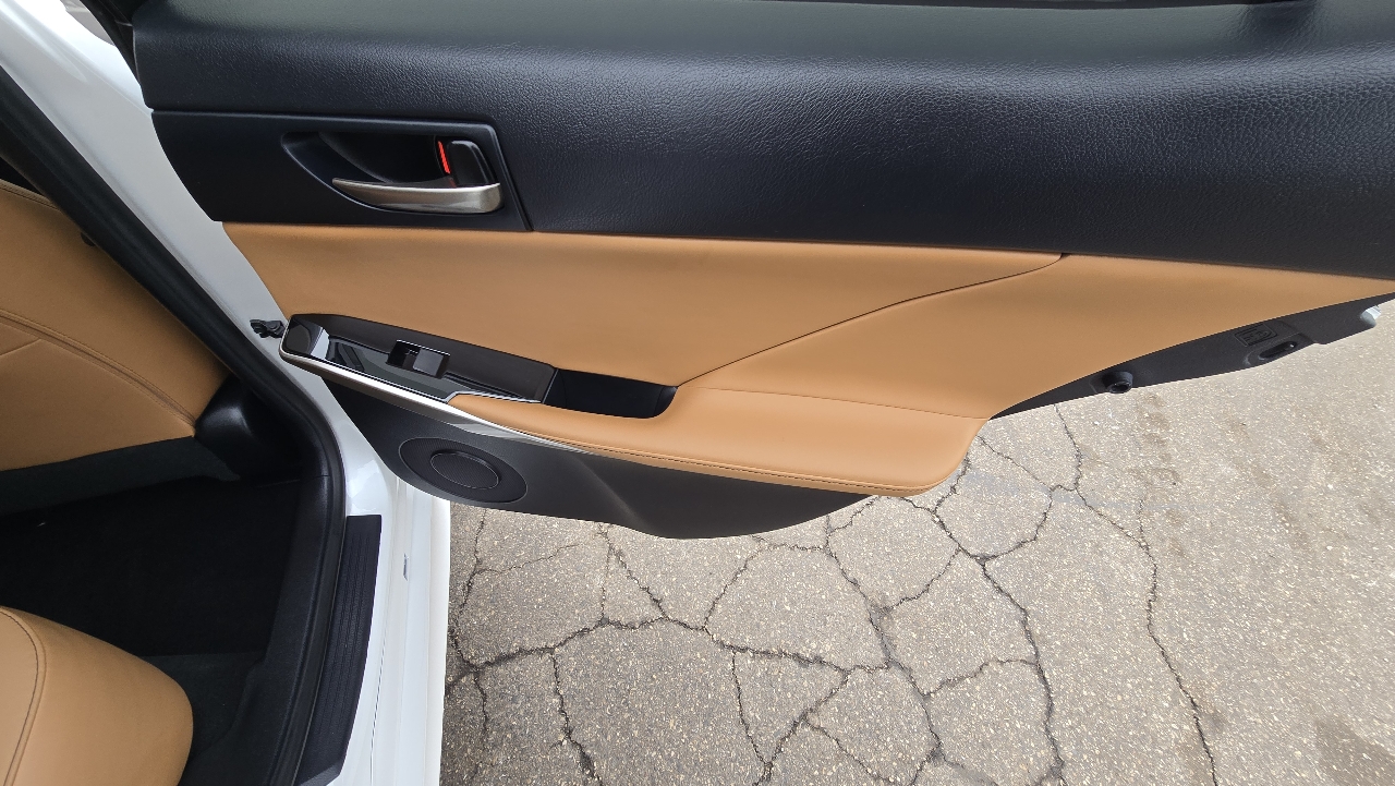 Lexus IS 300 AWD 2019