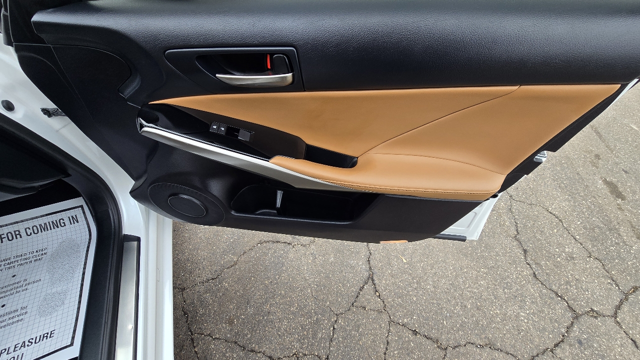 Lexus IS 300 AWD 2019