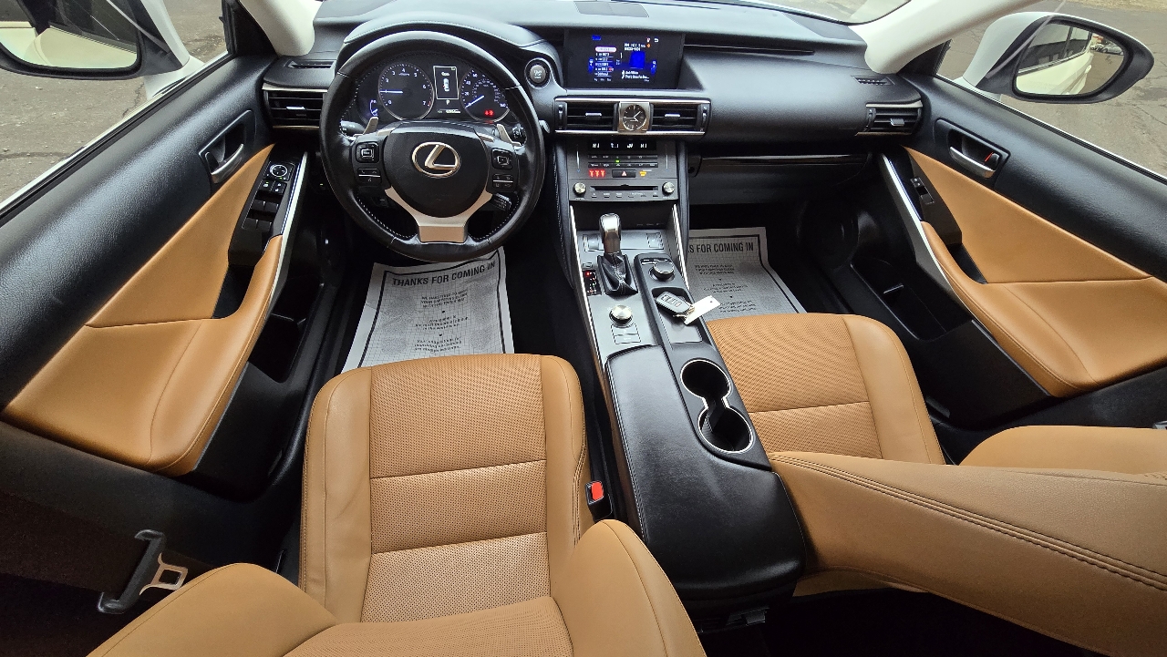 Lexus IS 300 AWD 2019