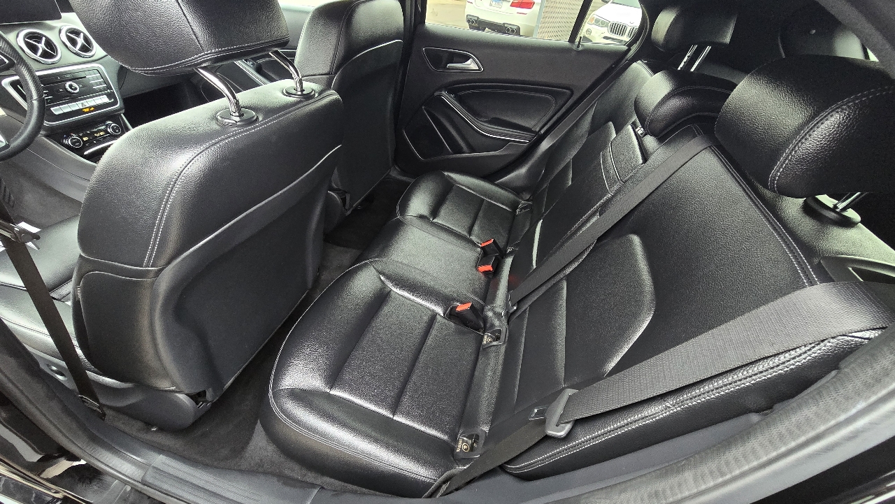 Mercedes-Benz GLA-Class GLA250 4MATIC 2020