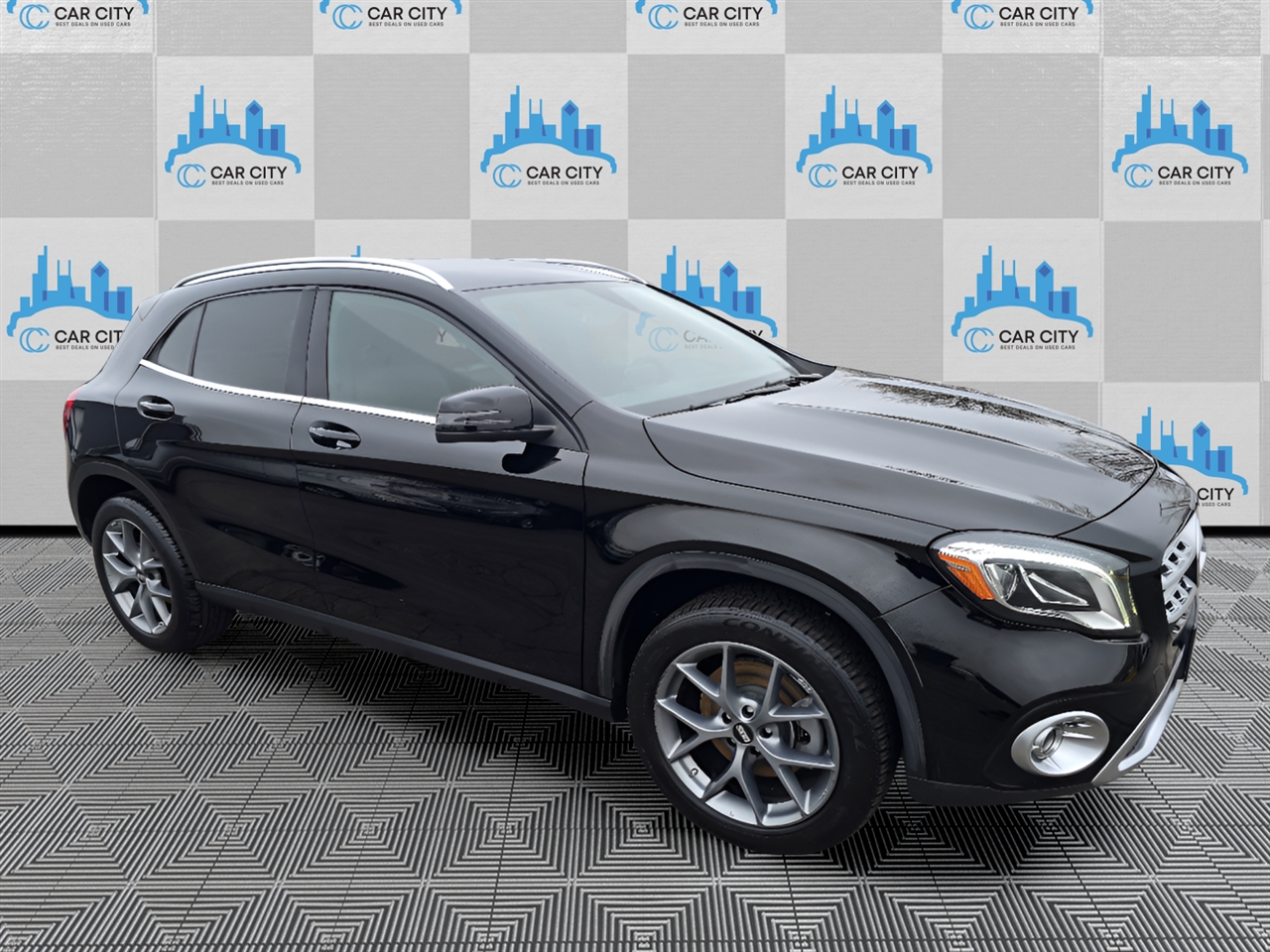 Mercedes-Benz GLA-Class GLA250 4MATIC 2020