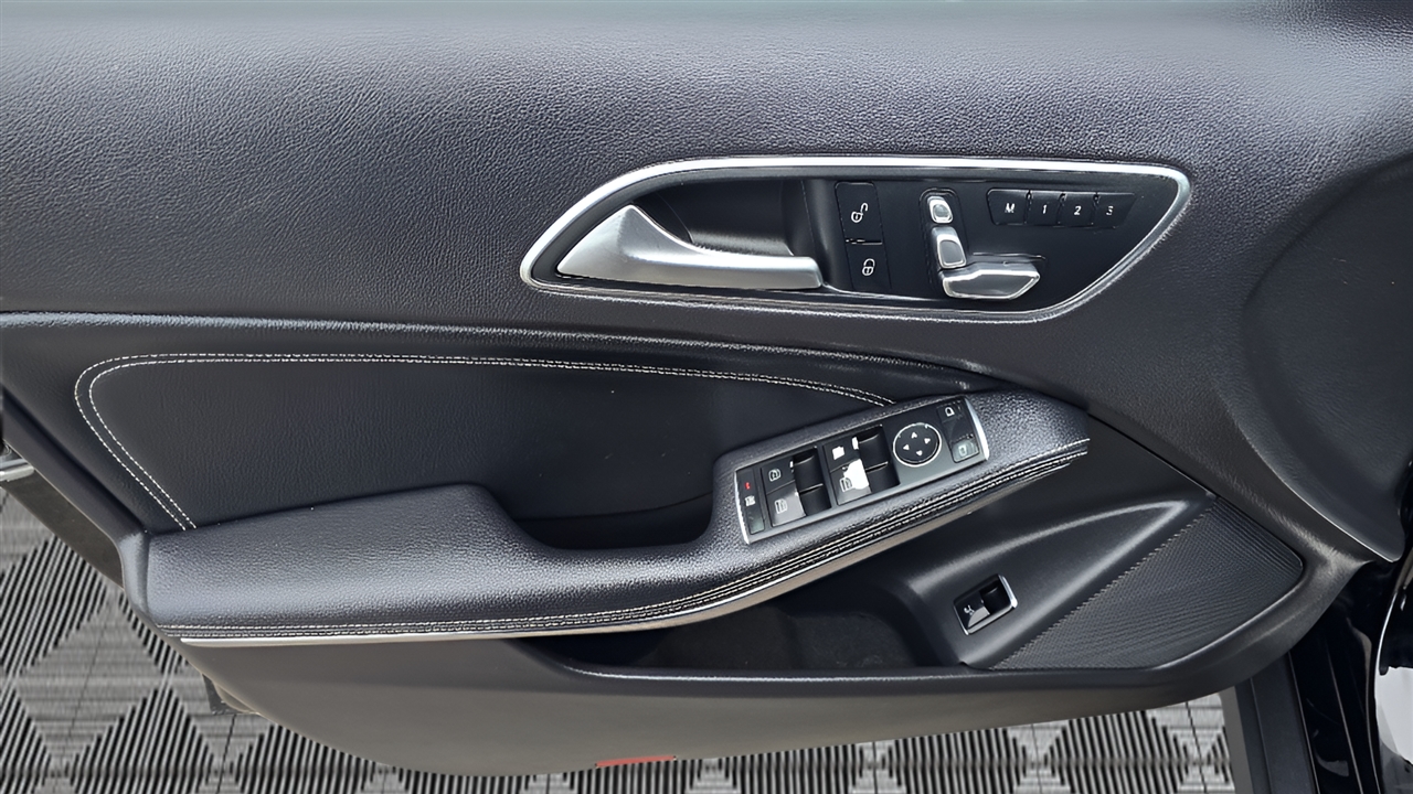 Mercedes-Benz GLA-Class GLA250 4MATIC 2020