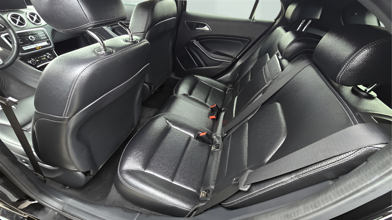 Mercedes-Benz GLA-Class GLA250 4MATIC 2020