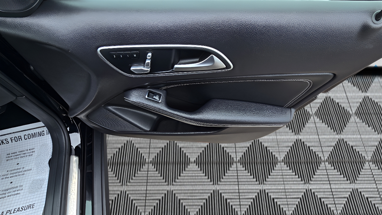 Mercedes-Benz GLA-Class GLA250 4MATIC 2020