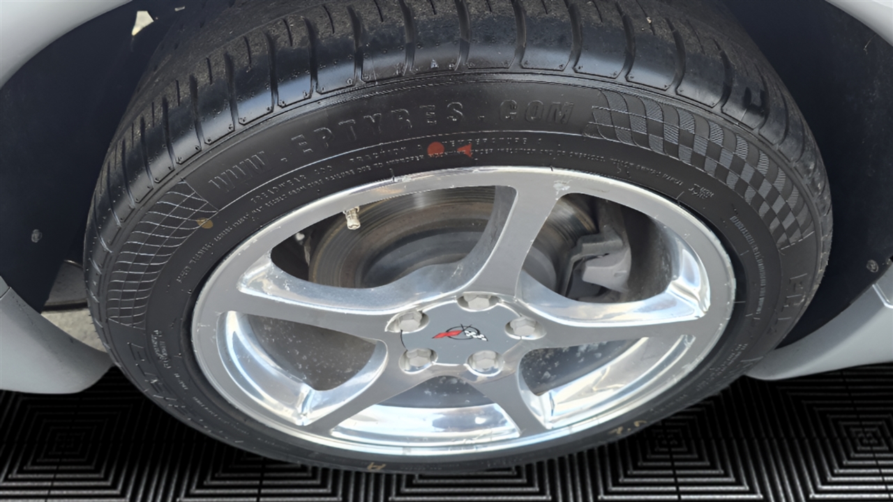 Chevrolet Corvette Convertible 2001