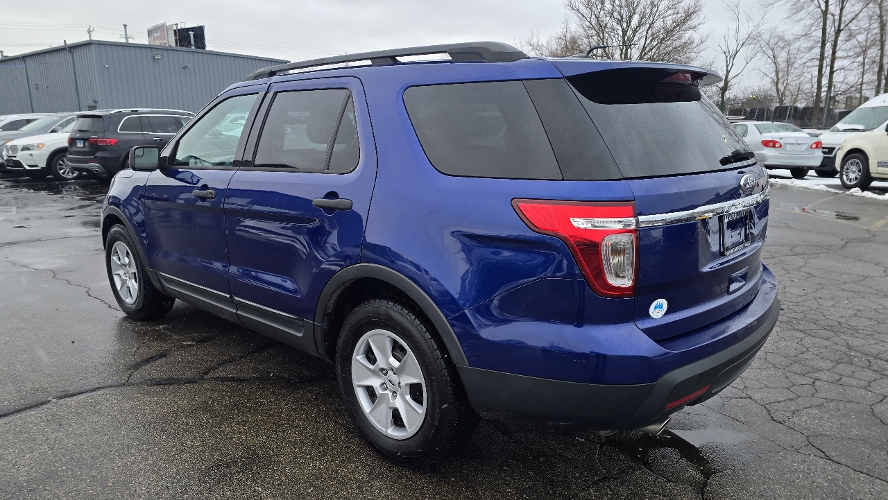 Ford Explorer Base FWD 2013