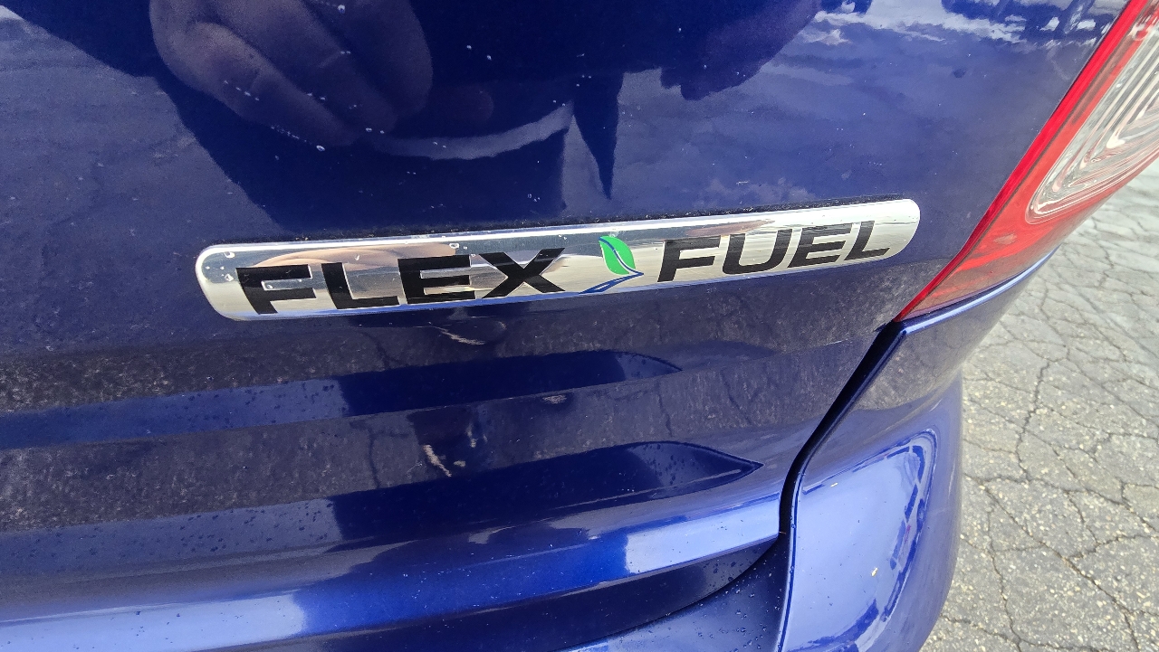 Ford Explorer Base FWD 2013