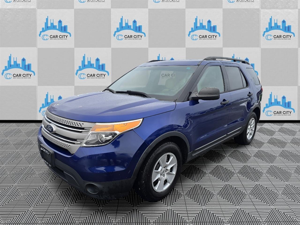 Ford Explorer Base FWD 2013