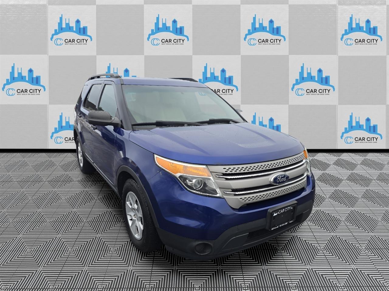 Ford Explorer Base FWD 2013