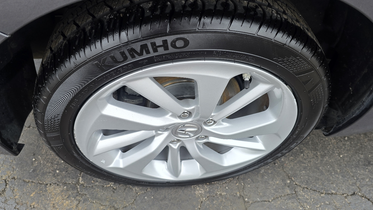 Acura ILX 8-Spd AT w/ AcuraWatch Plus Package 2018