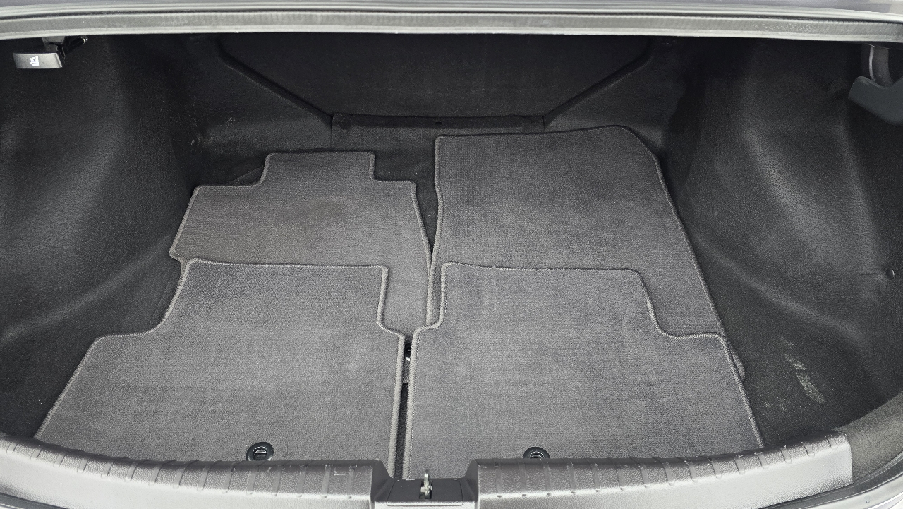 Acura ILX 8-Spd AT w/ AcuraWatch Plus Package 2018