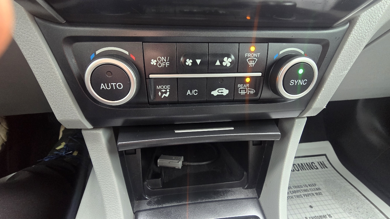 Acura ILX 8-Spd AT w/ AcuraWatch Plus Package 2018