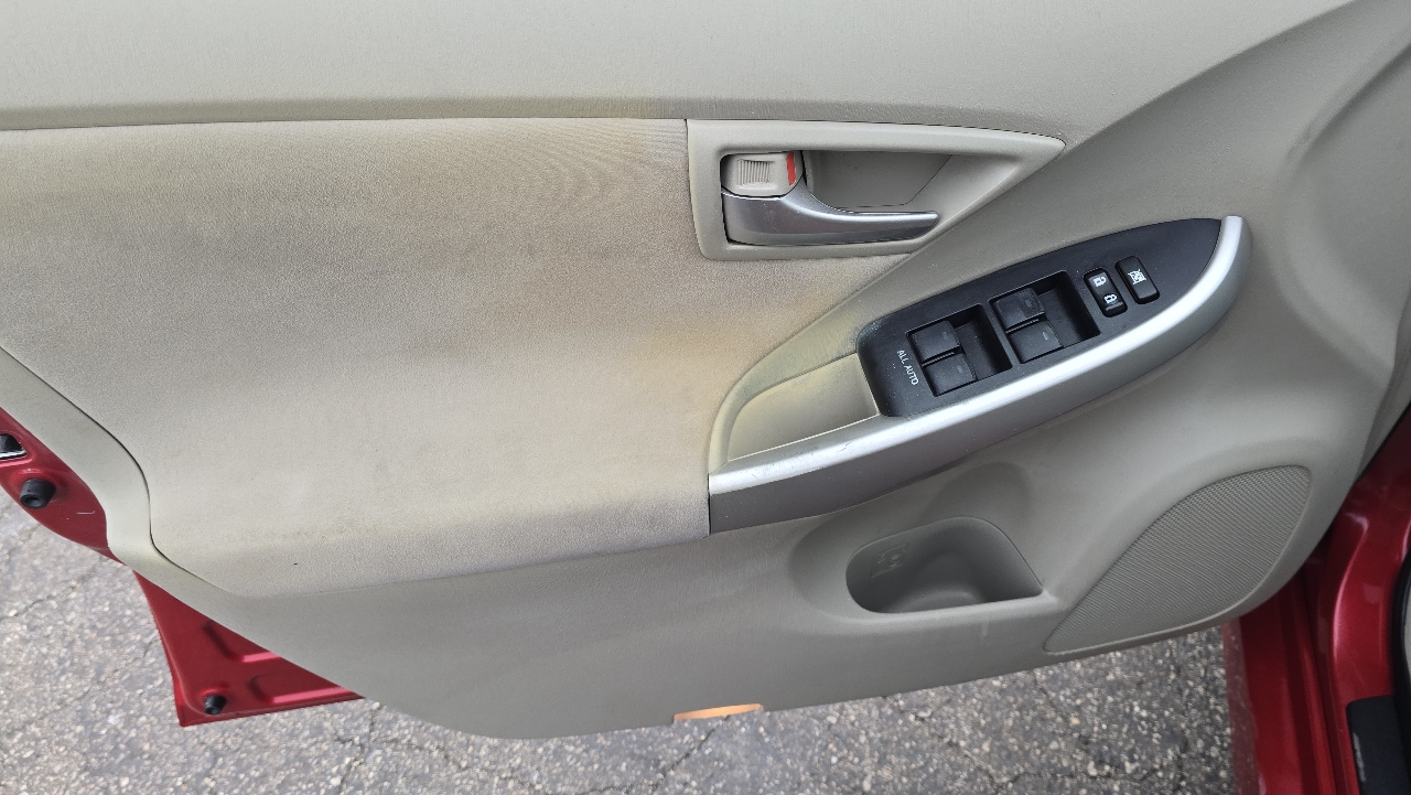 Toyota Prius Four 2015