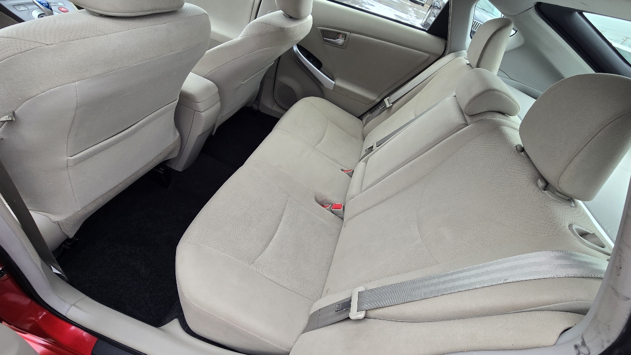 Toyota Prius Four 2015