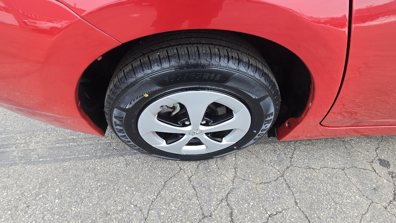 Toyota Prius Four 2015