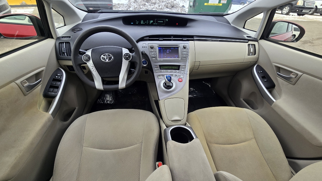 Toyota Prius Four 2015