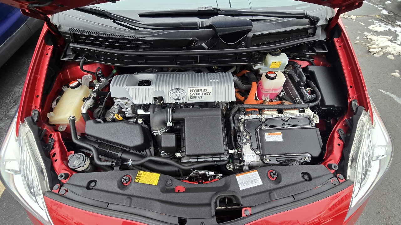 Toyota Prius Four 2015