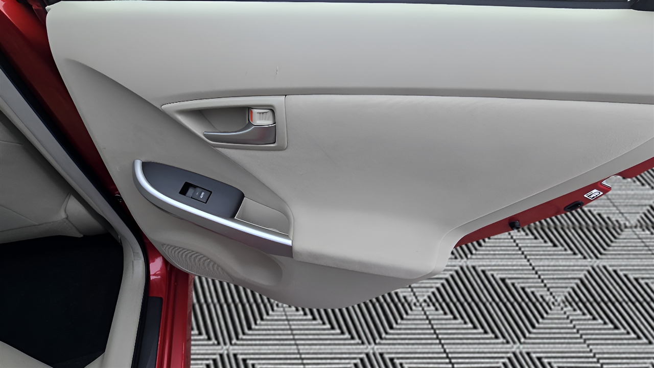 Toyota Prius Four 2015