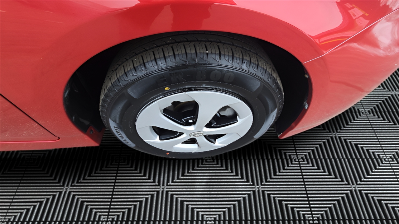 Toyota Prius Four 2015