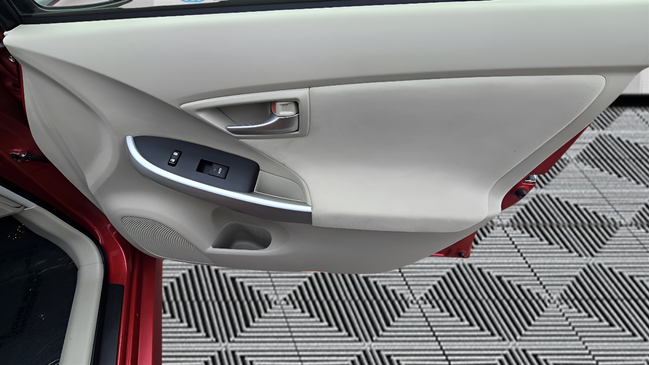 Toyota Prius Four 2015