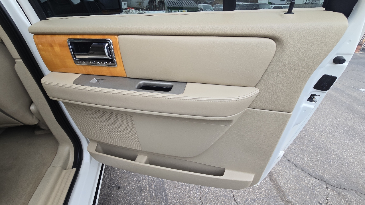 Lincoln Navigator L 4WD 2008