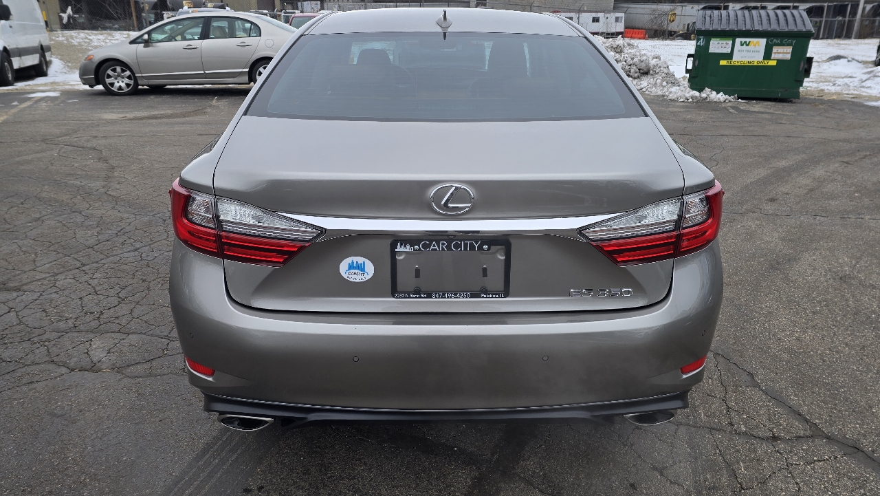 Lexus ES 350 Sedan 2017