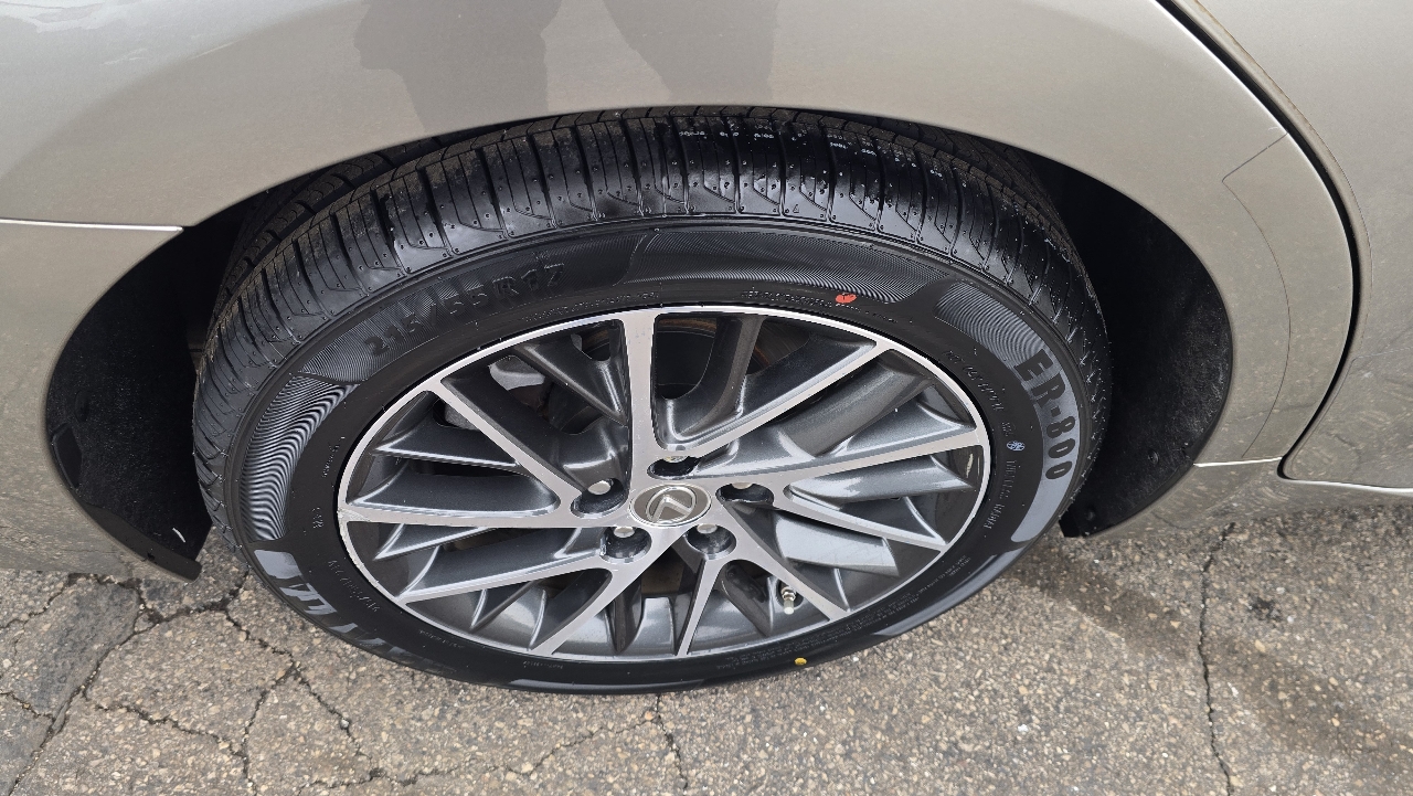 Lexus ES 350 Sedan 2017