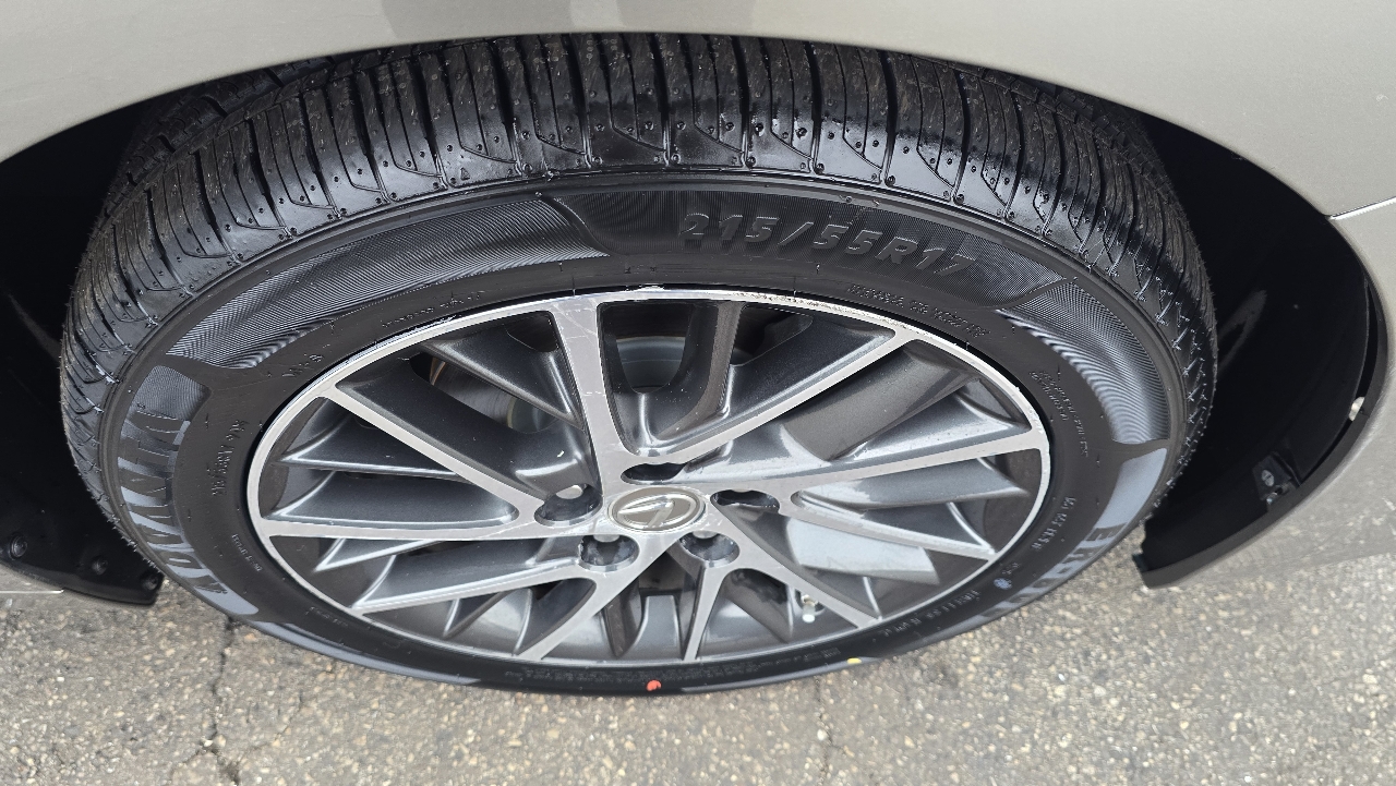 Lexus ES 350 Sedan 2017