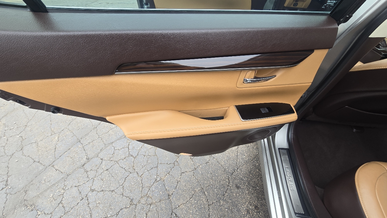 Lexus ES 350 Sedan 2017