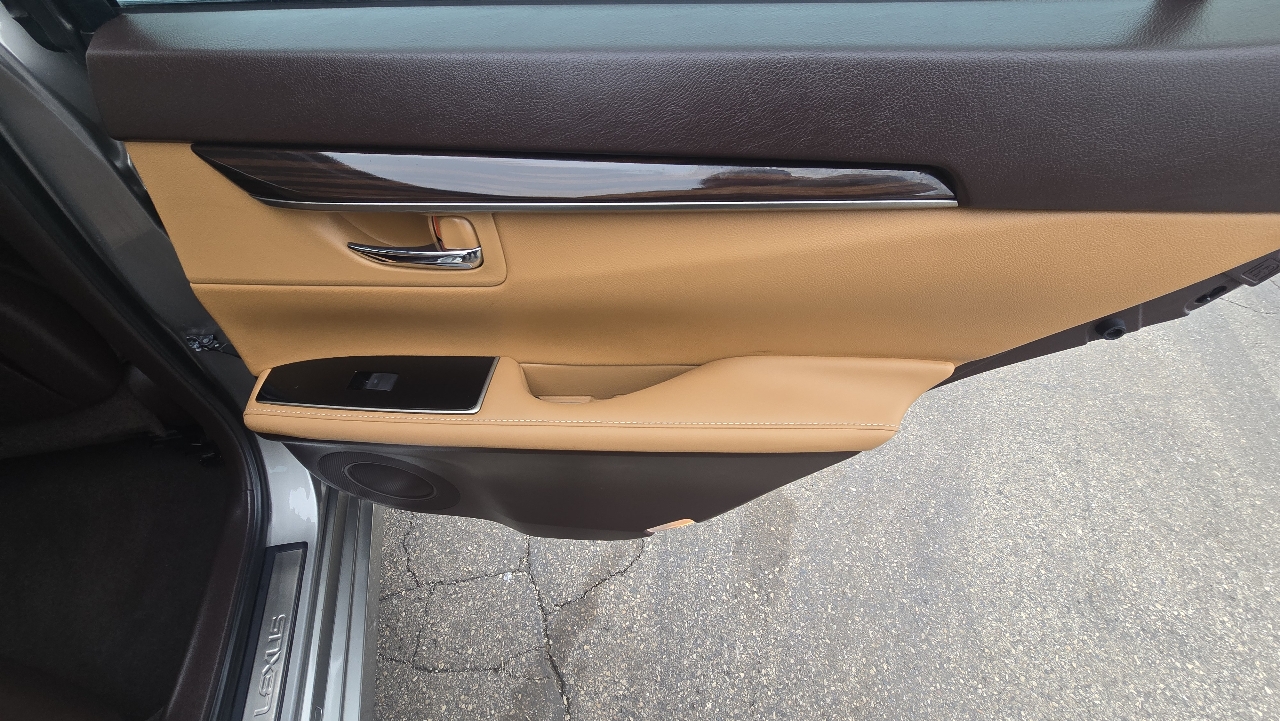 Lexus ES 350 Sedan 2017