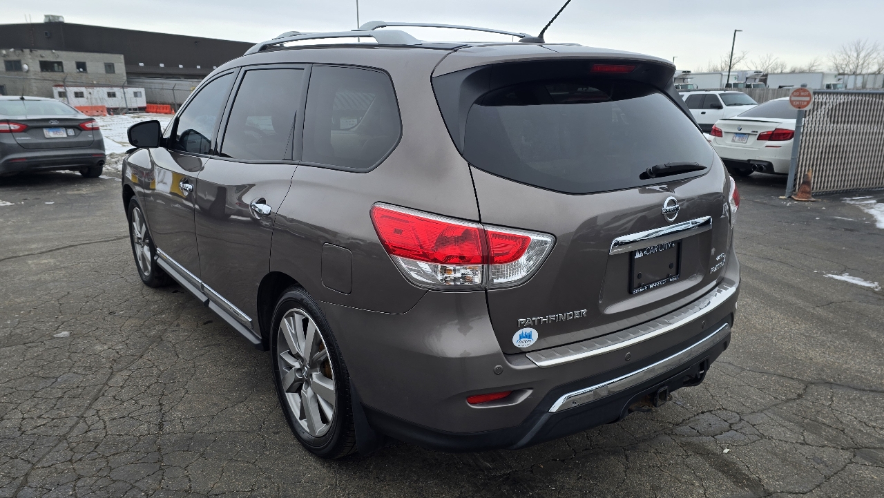 Nissan Pathfinder Platinum 4WD 2013