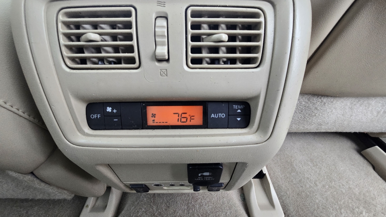 Nissan Pathfinder Platinum 4WD 2013