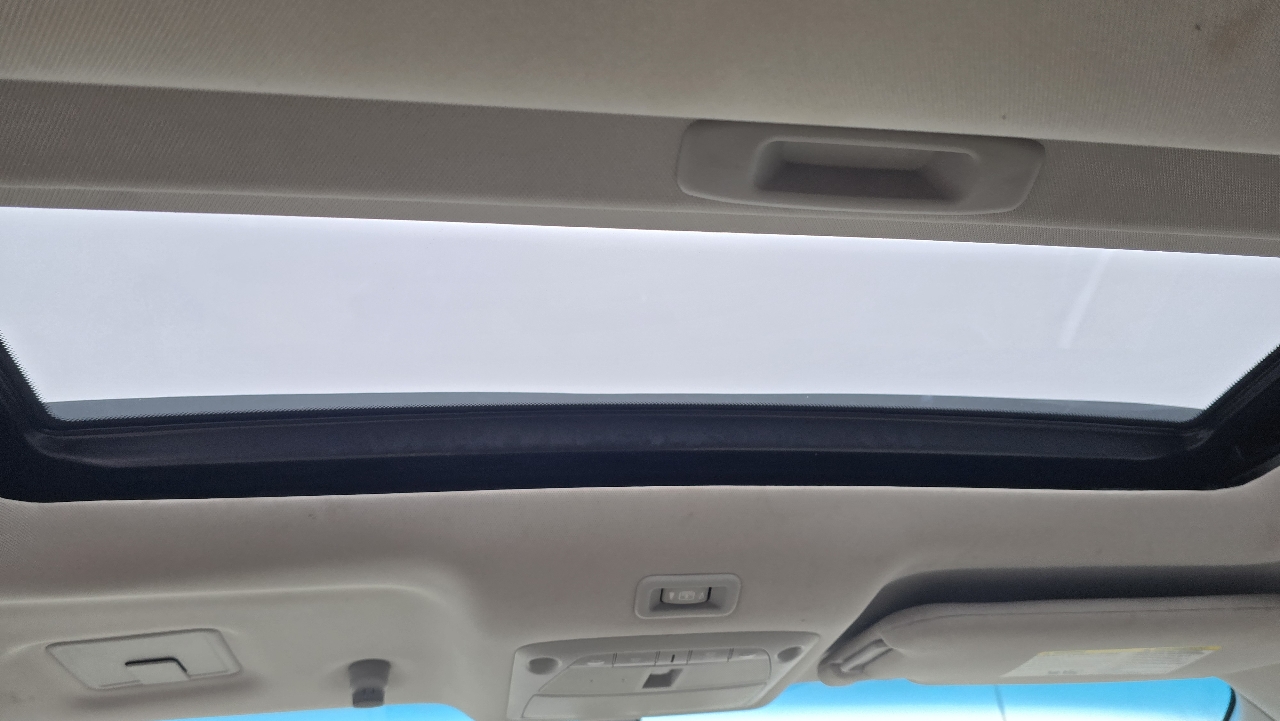 Nissan Pathfinder Platinum 4WD 2013