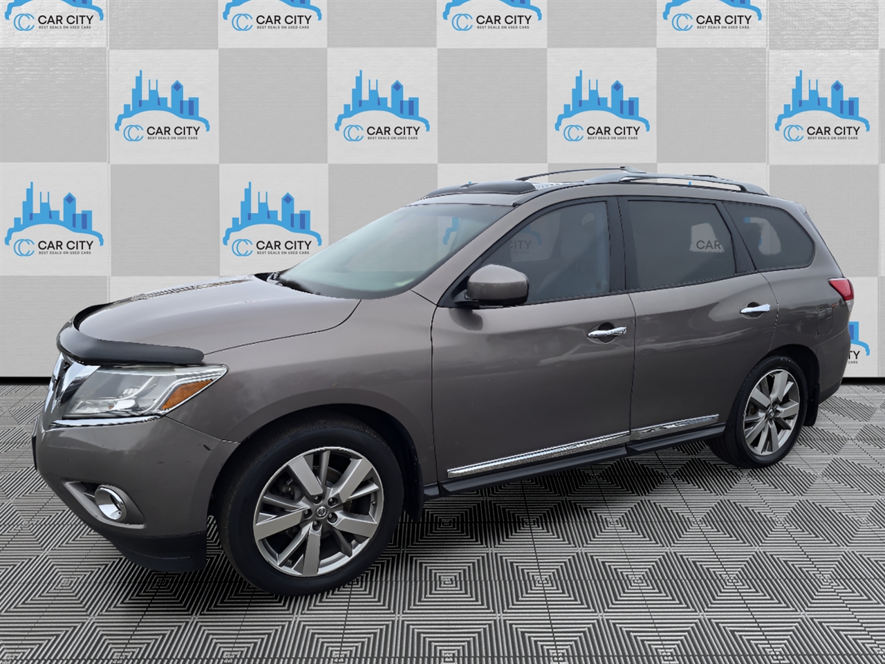 Nissan Pathfinder Platinum 4WD 2013