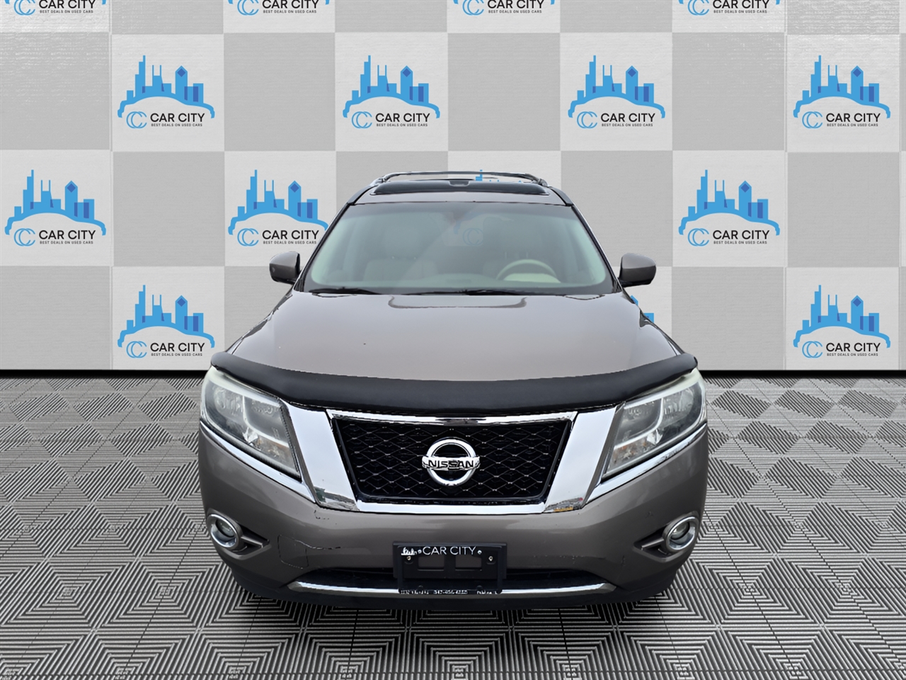 Nissan Pathfinder Platinum 4WD 2013