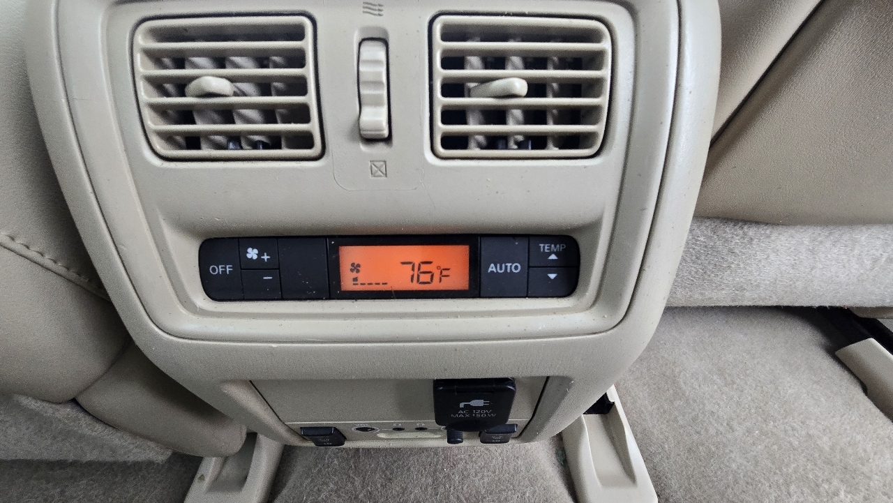 Nissan Pathfinder Platinum 4WD 2013