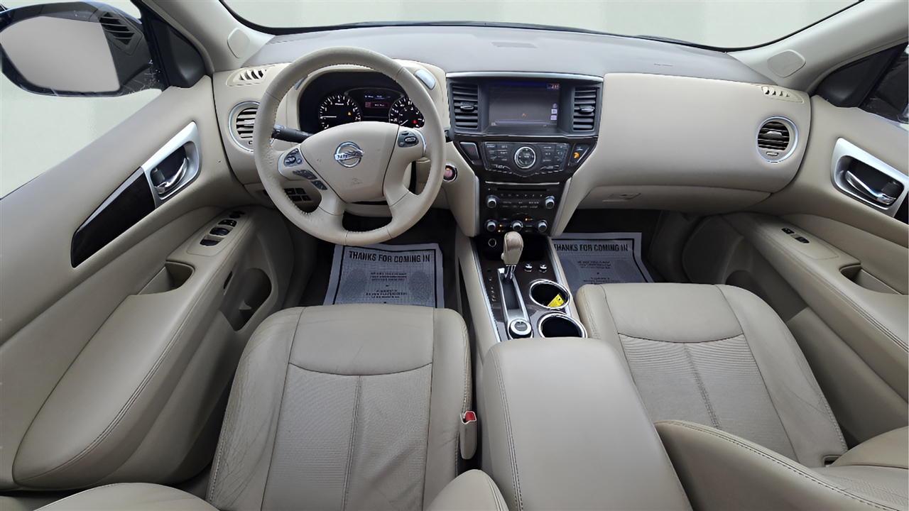 Nissan Pathfinder Platinum 4WD 2013