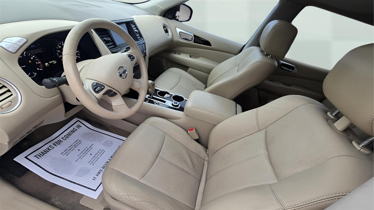 Nissan Pathfinder Platinum 4WD 2013