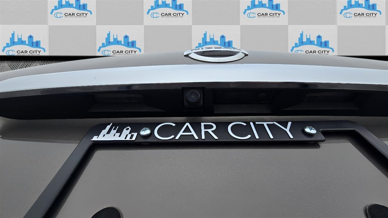 Nissan Pathfinder Platinum 4WD 2013