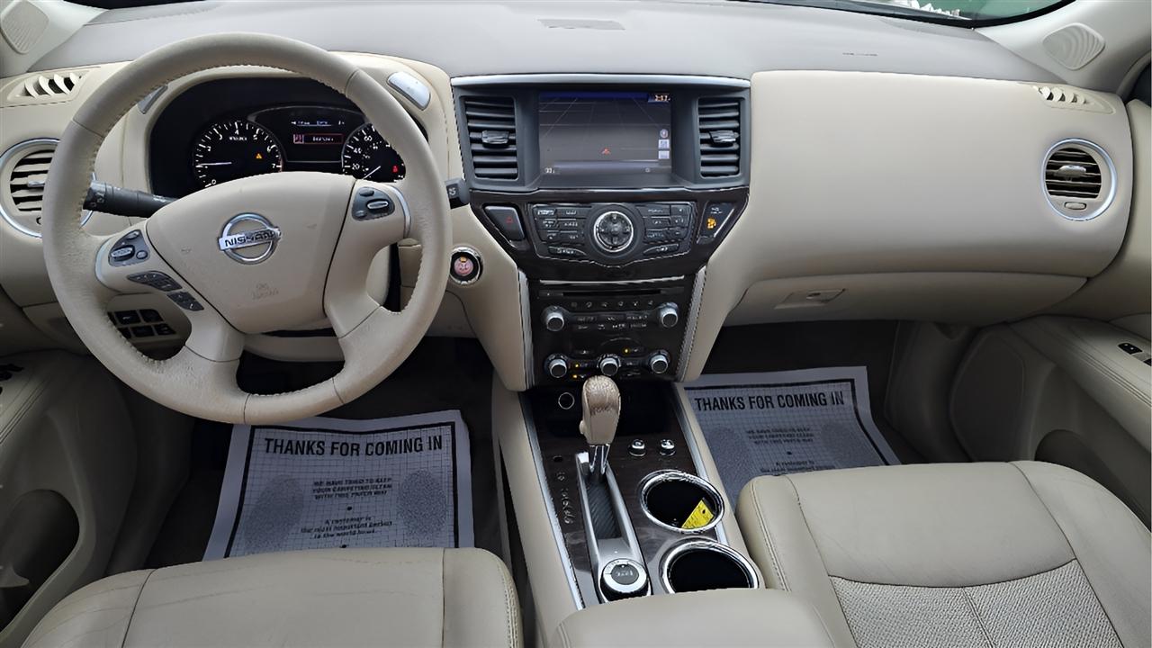 Nissan Pathfinder Platinum 4WD 2013