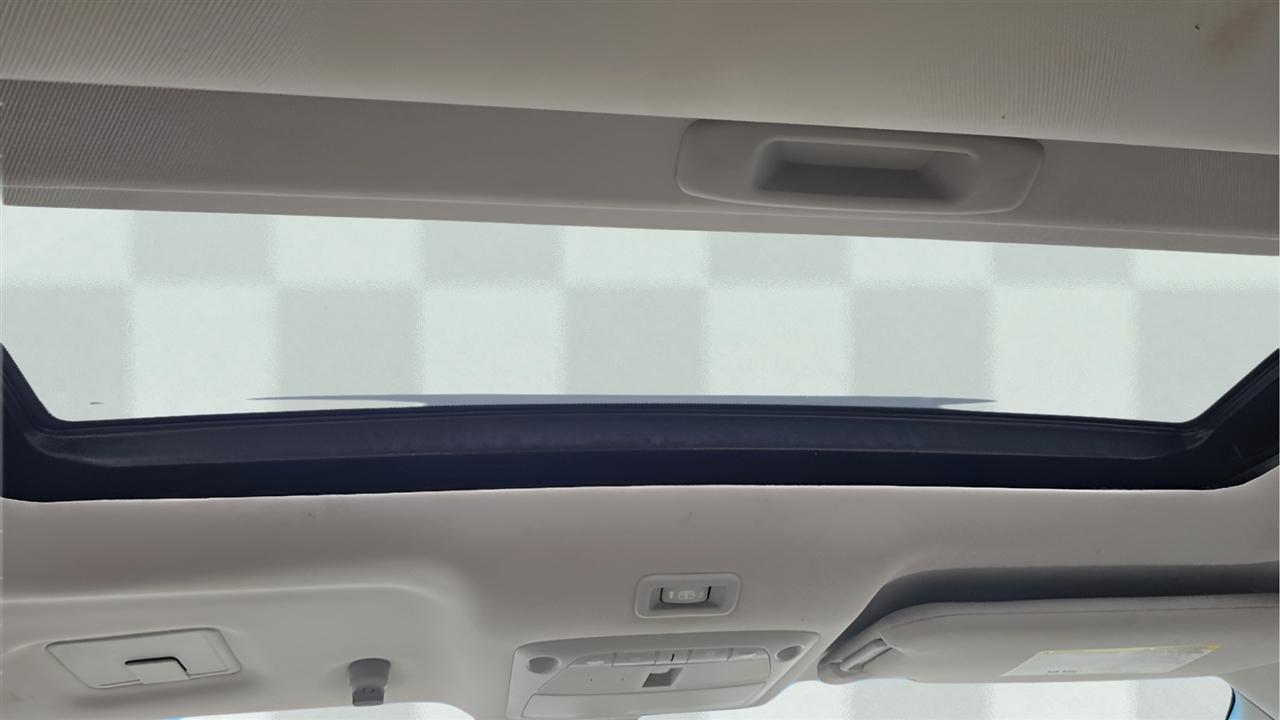 Nissan Pathfinder Platinum 4WD 2013