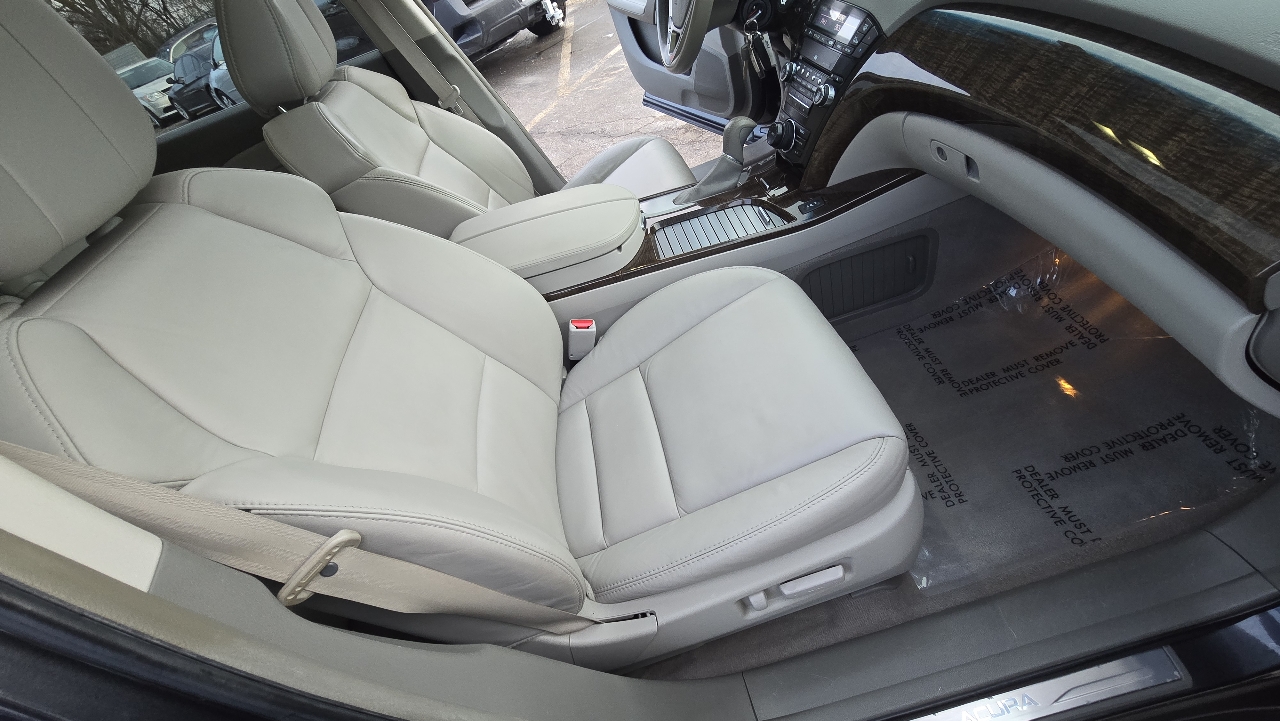 Acura MDX 6-Spd AT w/Tech Package 2013