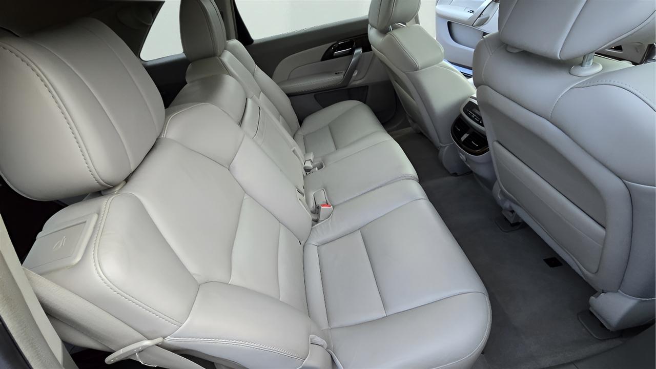 Acura MDX 6-Spd AT w/Tech Package 2013