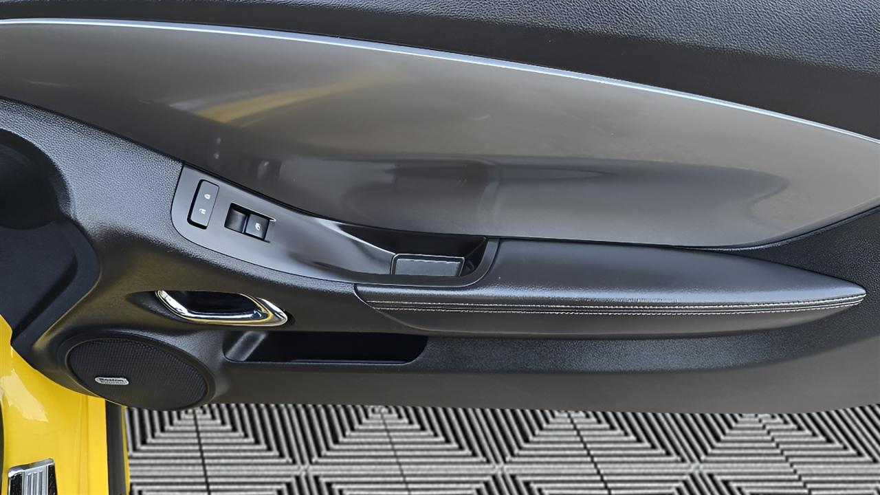 Chevrolet Camaro 2SS Coupe 2012