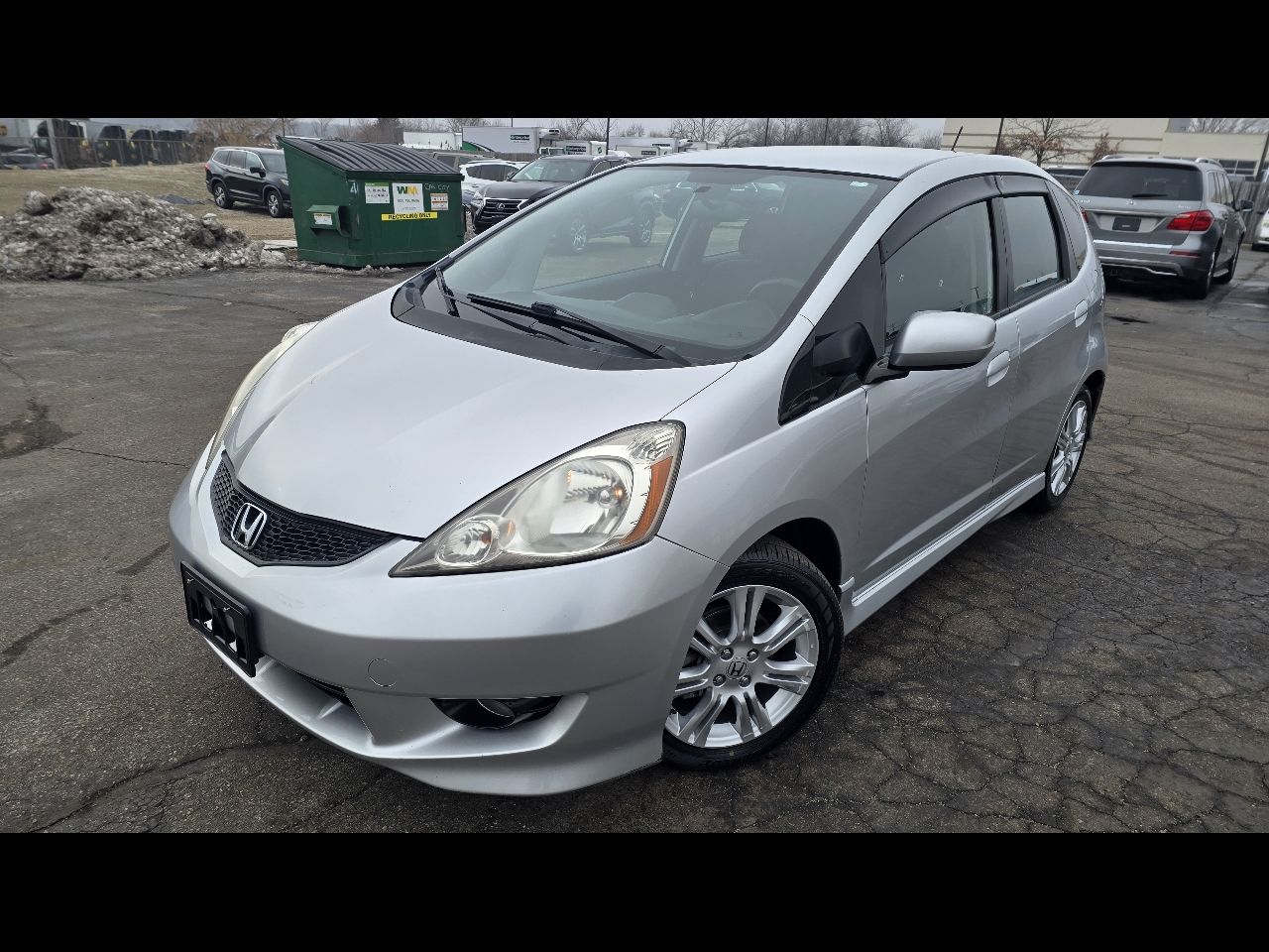 Honda Fit Sport 5-Speed AT 2011