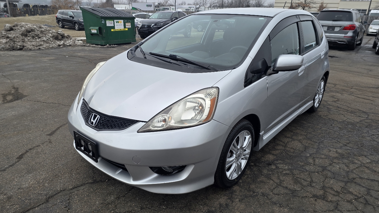 Honda Fit Sport 5-Speed AT 2011