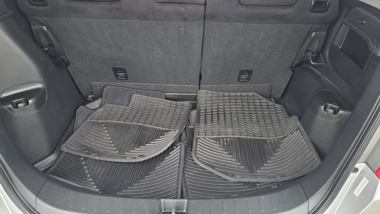 Honda Fit Sport 5-Speed AT 2011