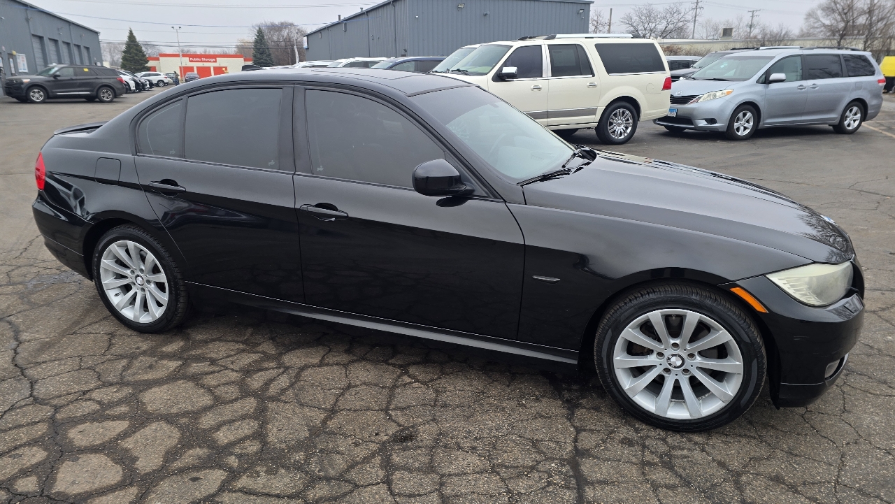 BMW 3-Series 328i xDrive SA 2011